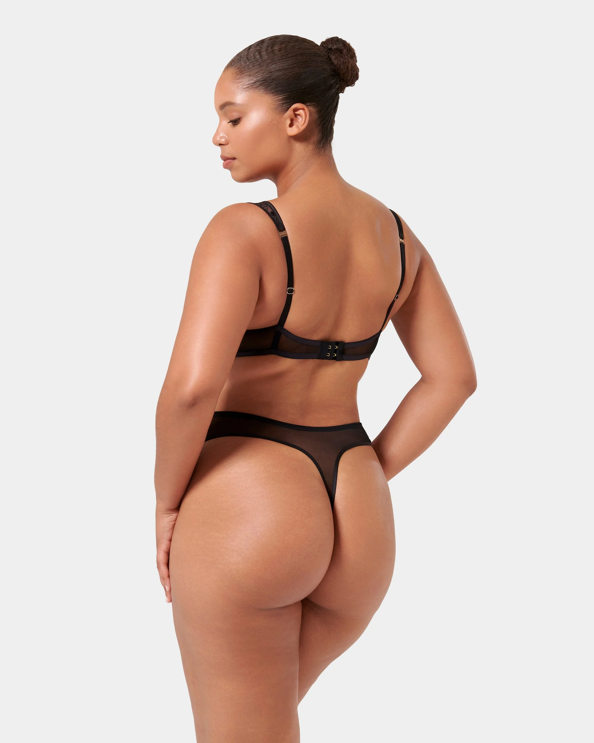 Seraphim High-waist Thong Black - Image 10